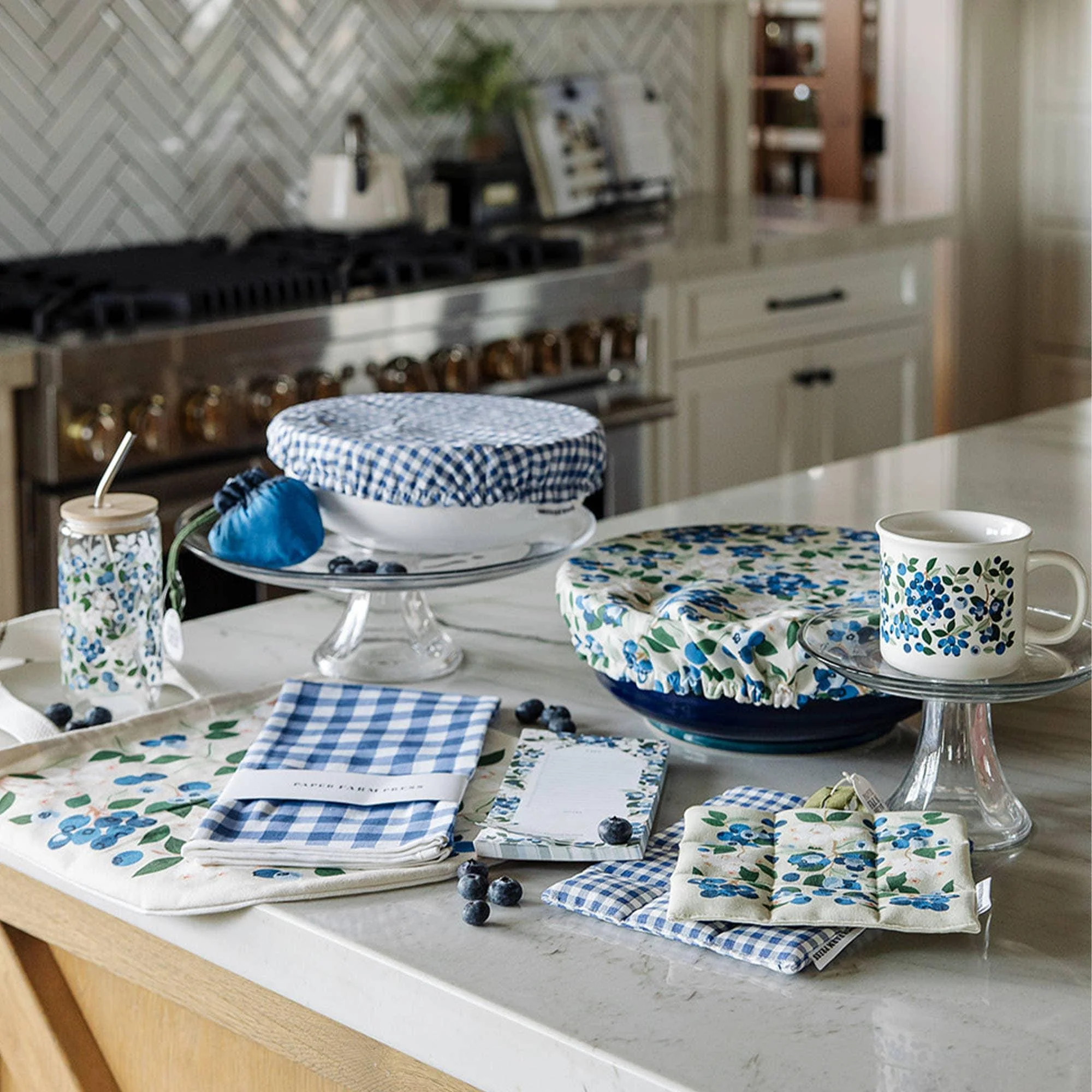 Blueberry Field Pot Holder Set - Image 4
