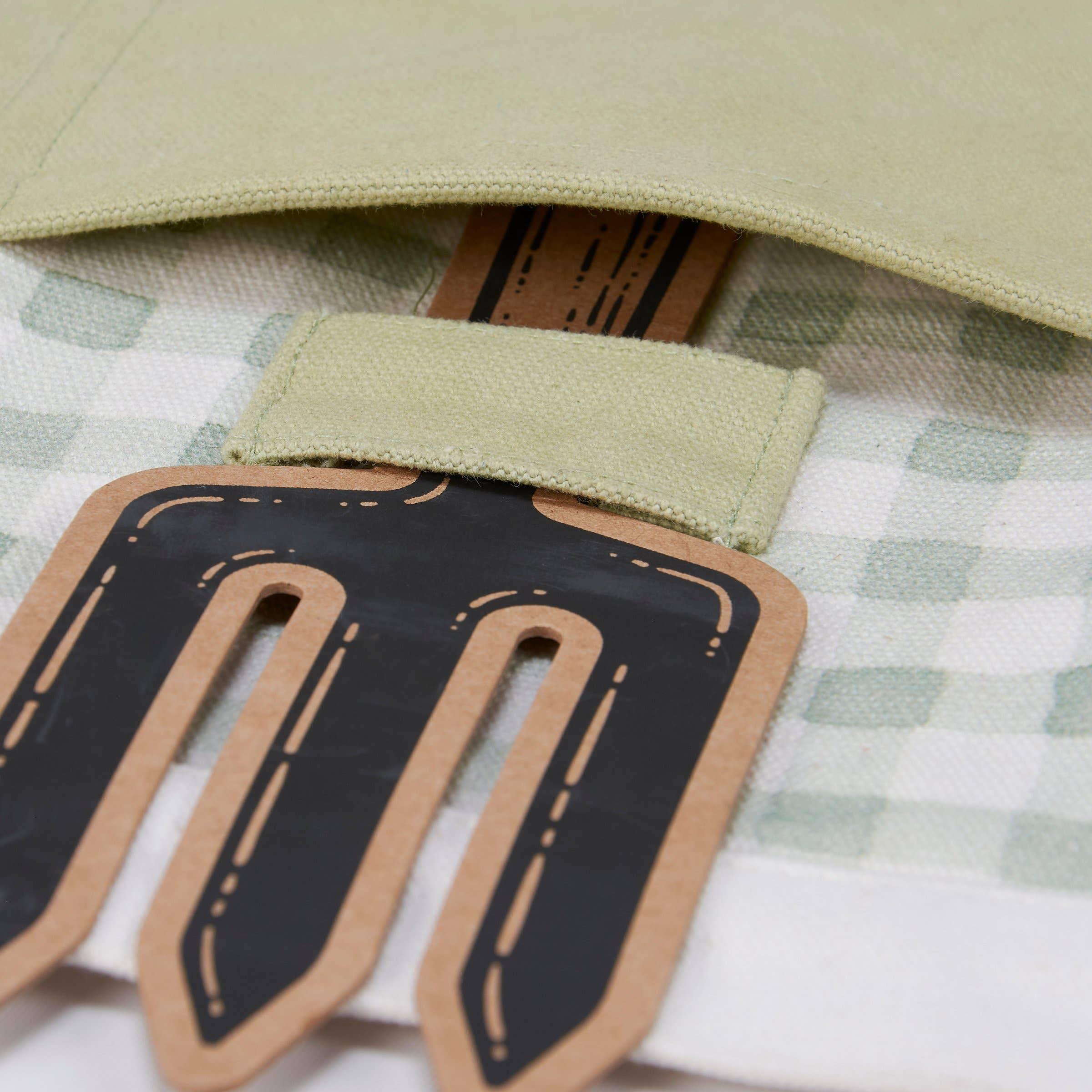 Kids Green Garden Apron - Image 4
