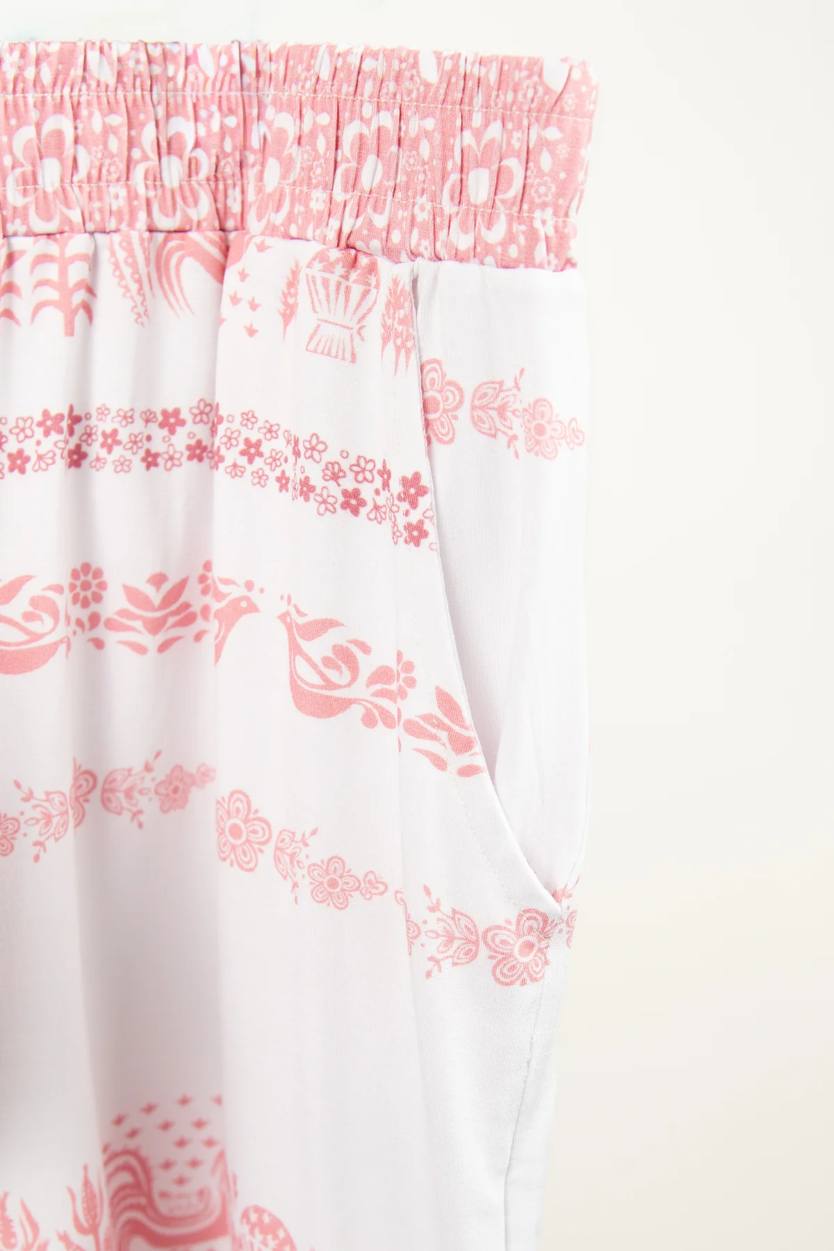 Vintage Kitchen Classic Print Adult Bamboo Pajama 2-Piece Set - Pink - Image 5